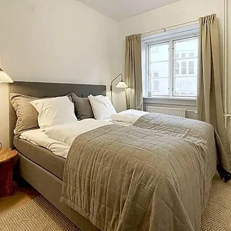 Spacious 3-br Urban Sanctuary 3*