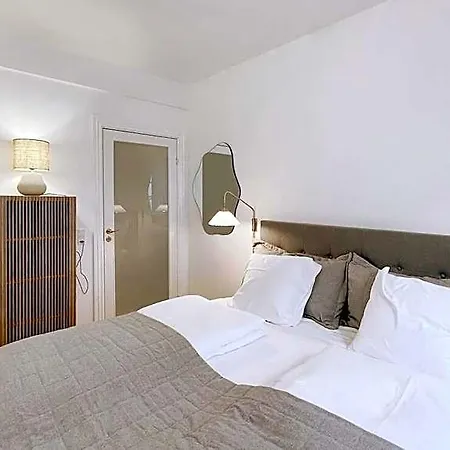 Spacious 3-br Urban Sanctuary מלון